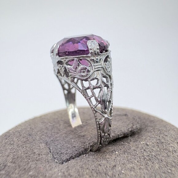VTG Solid Sterling Silver 925 Amethyst Prong Set Statement Ring Size 4.25 - Picture 4 of 9